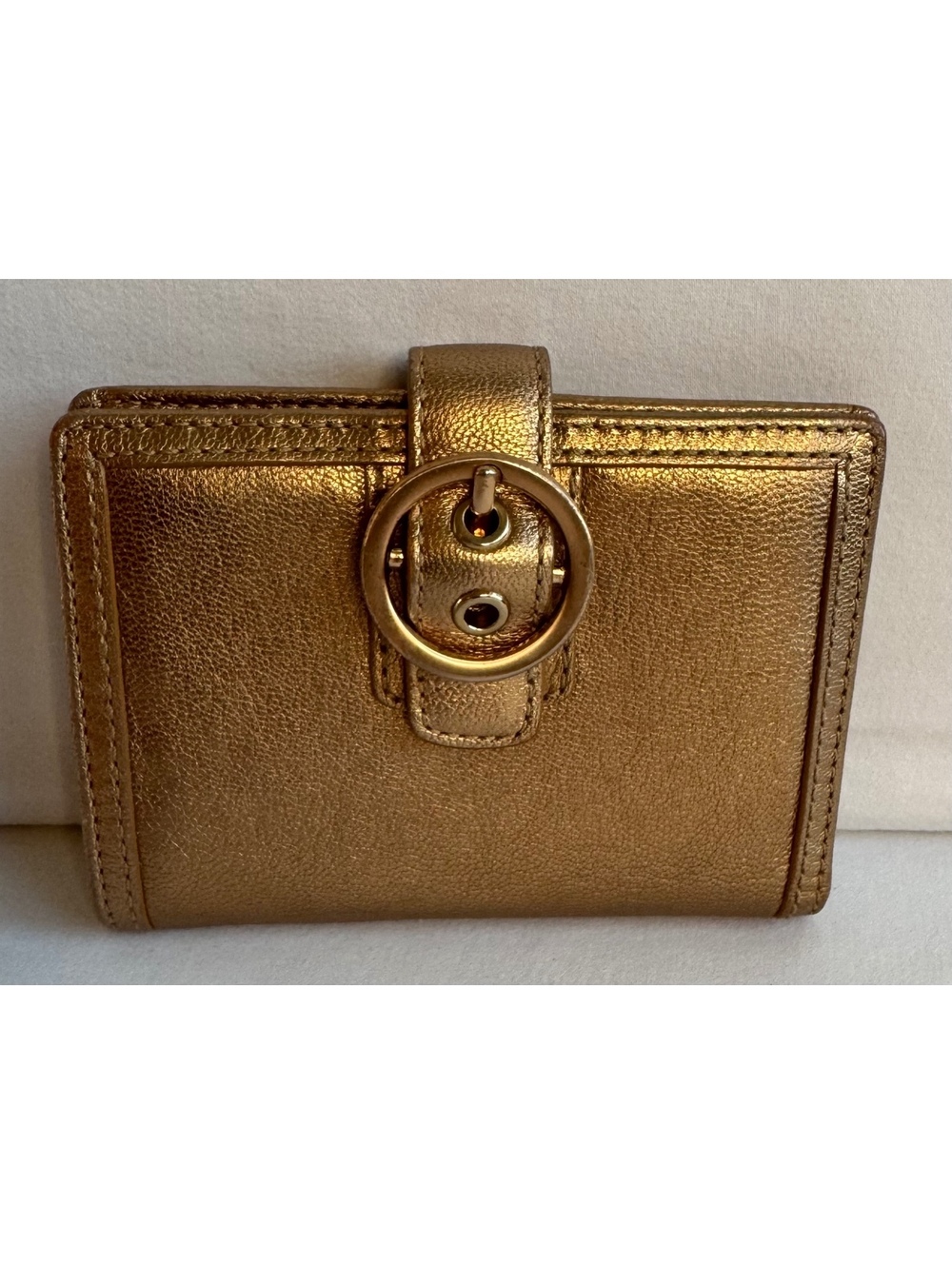 Coach Metallic Gold Leather Snap Closure Wallet Pink Interior F4644